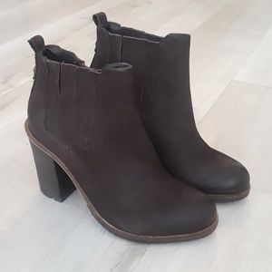 Steve Madden boots